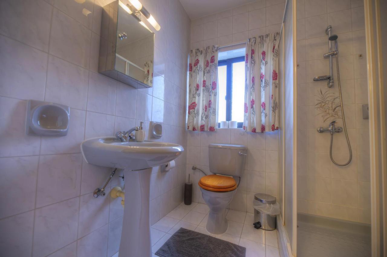 Large And Bright Apartment In The City Centre Goslm-2 Слима Экстерьер фото