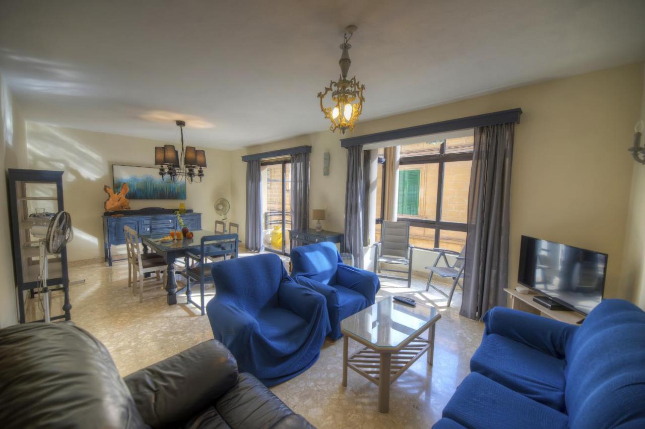 Large And Bright Apartment In The City Centre Goslm-2 Слима Экстерьер фото